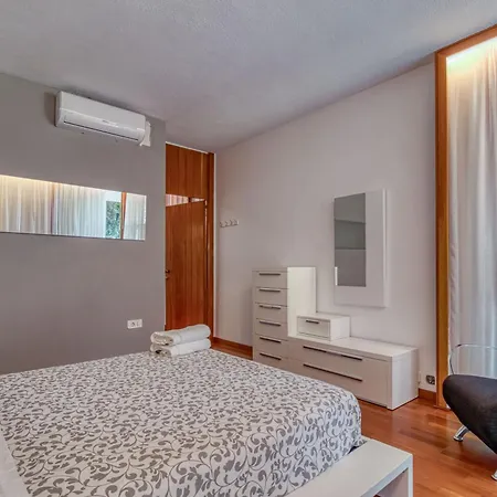 Villa Montgrau *